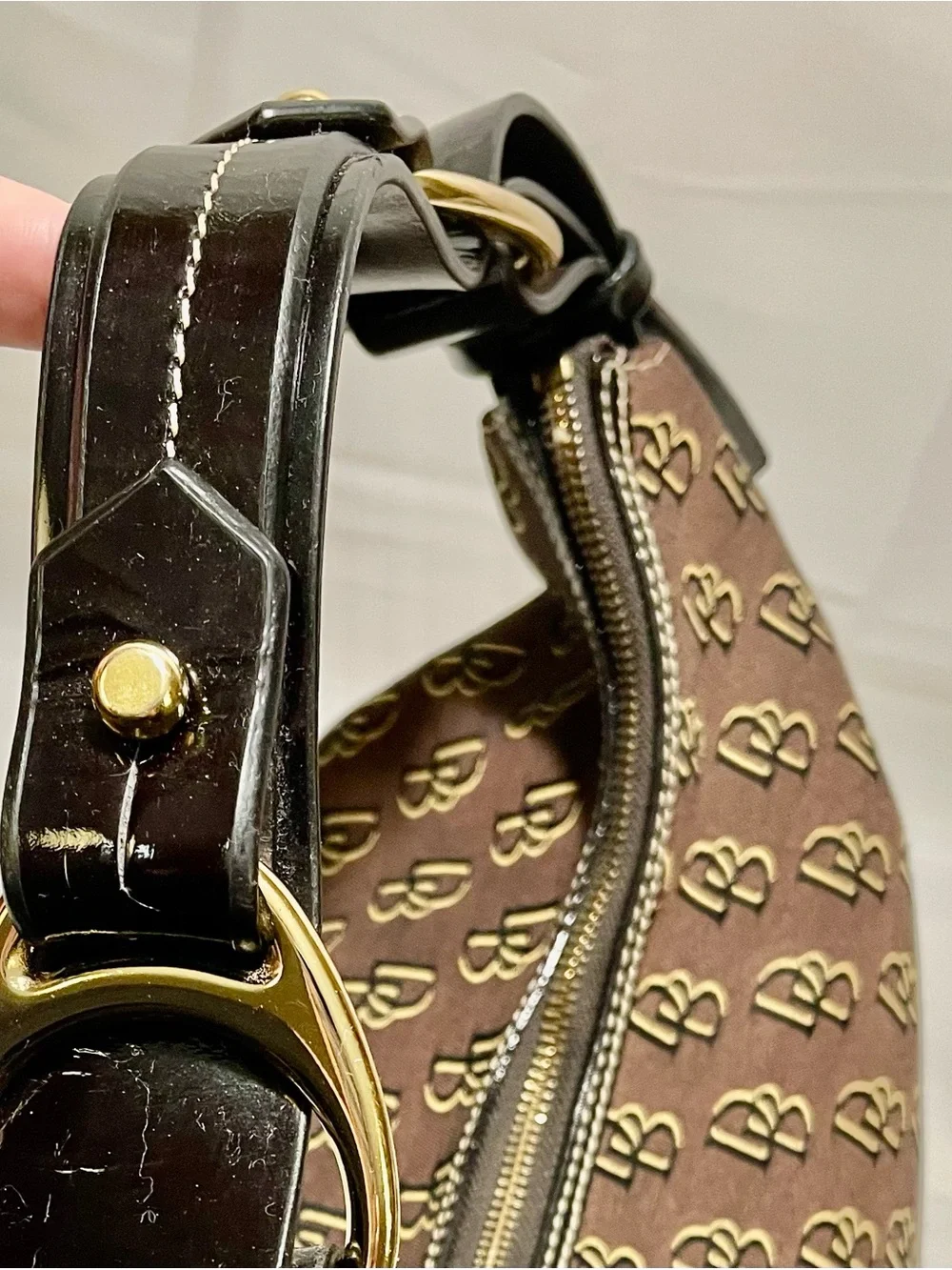 Dooney & Bourke Nikki Shadow Signature Monogram Hobo Bag, EUC